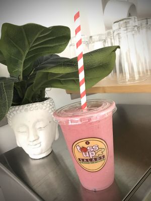 Pink Dragon Smoothie at Goji Juicery and Kitchen in Fort Lauderdale
