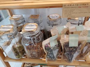 Granola at LouLou Vegan in Jeju