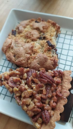 Pecan pie and choco chip cookie at ByTOFU in Seoul