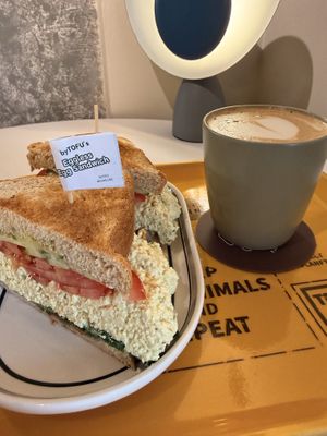 Eggless Sandwich and Vanilla latte  at ByTOFU in Seoul