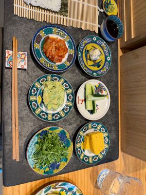 I chose kimchi, egg, salad leaves, basil and avocado, Gorgonzola, cucumber.  at Coil in Kanazawa