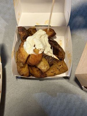 Patate con maionese  at Van Ver Burger in Turin