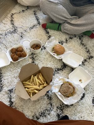 Burgers, fries, Mac & cheese balls and nuggets at Alt Burger in Bolton