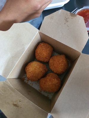  at Alt Burger in Bolton