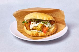 Tofu Fried Chicken Pita at Vegins in Frankfurt