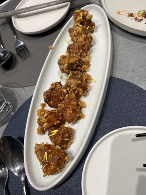 Monkey Head mushrooms   at Emerald 珺 in Hong Kong Island