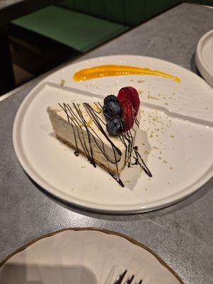  at Emerald 珺 in Hong Kong Island