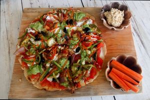 Ho ordinato una pizza senza glutine e ho lasciato fare al pizzaiolo...superlativa, deliziosa e vegana 👌😊 at Layla Restaurant Plants & Mushrooms in Puerto Morelos