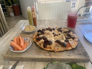 Mediterranean pizza  at Layla Restaurant Plants & Mushrooms in Puerto Morelos