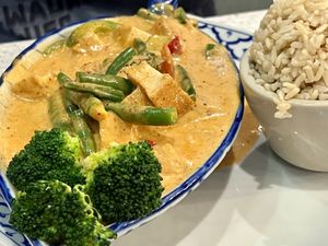 Red curry w/tofu  at Tom Yum in Surprise