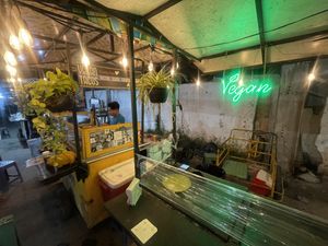 Street food  at Perro No Come Perro in Tulum