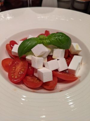 Vegan Caprese Salad at Ronda Locatelli in Dubai