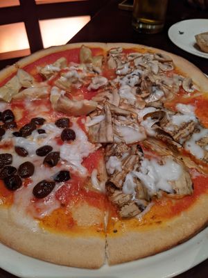 Vegan Quattro Stagioni Pizza at Ronda Locatelli in Dubai