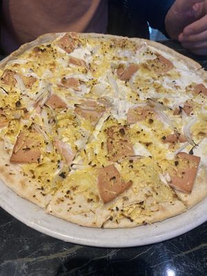 Vegan carbonara pizza  at Pizzeria Verona in Wiesbaden