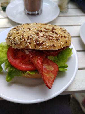 BLT bagel at Radikalecker in Berlin