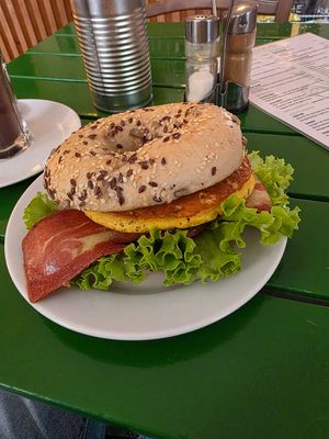 Breakfast Bagel at Radikalecker in Berlin