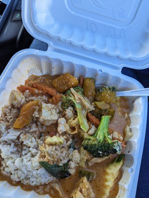  at Tuk-Tuk Thai in Volcano