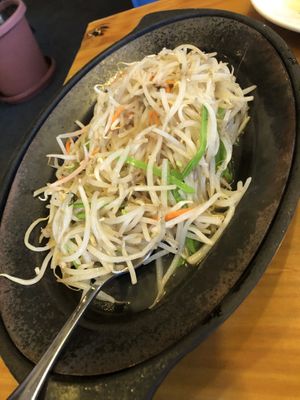 P5 green boat black pepper sauce with bean sprout 鐵板豆苗  at Veggie Heaven in Teaneck
