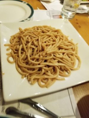 Lomein at Veggie Heaven in Teaneck