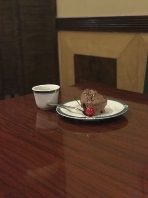 Chocolate cupcake at Veggie Heaven in Teaneck