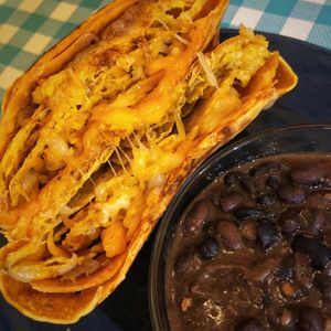 Crunch Quesadilla at Tétés Burritos in Cascais