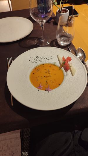 Salmorejo de fruta de la pasión con fruta de temporada at La Cuadrina de Tanislao in Asturias