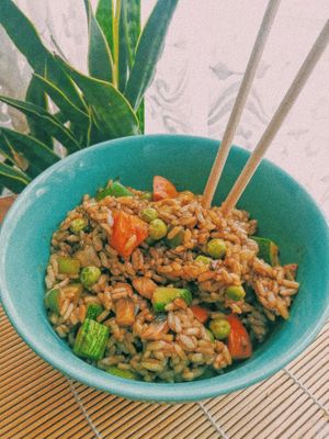 Yakimeshi de verduras at Veggie Koi Sushi in Mexico City