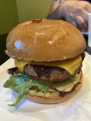 Bacon Cheddar Burger  at Hollycake House in East Rochester