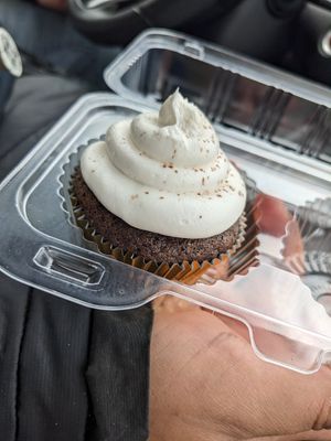 Bailey's Cupcake at Hollycake House in East Rochester