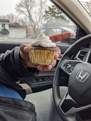 Bailey's Cupcake at Hollycake House in East Rochester