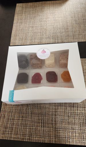 Wedding Cake Tasting Box at Hollycake House in East Rochester