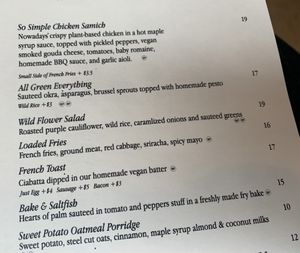 mains 2  at Aunts et Uncles in Brooklyn