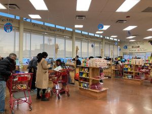 Checkout at Trader Joe's in Woodmere