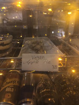 Vegan apple pie at Kakao Cafe in Dahab