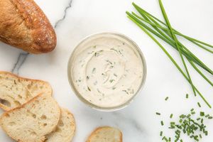 Creamy Chive - Vegan Spread
Dairy-free, Gluten-free, Soy-free, GMO-free, Oil-free at Vegan Stokes Cheese in Markham