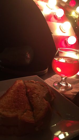 Fun atmosphere  at Galaxy Hut in Arlington