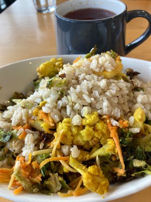Golden veggie bowl  at Buckeye Chocolate Café Bainbridge in Auburn
