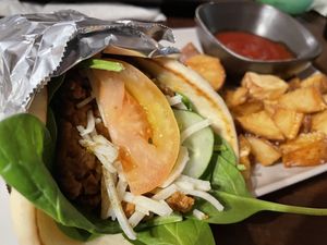 Vegan “Gyro”   at Pa' Comer Sano in Vega Baja