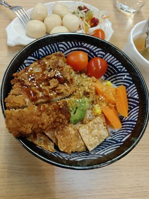 Nice in look and nice to eat at Green by choice 我行我素 - Hougang Green Mall in Northeast Singapore