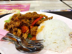 Vegetarian oyster mushroom rice  at SSL Vegetarian 顺顺来素食 in North Singapore