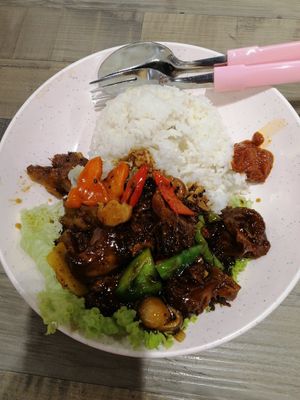 Monkey head mushrooms rice at SSL Vegetarian 顺顺来素食 in North Singapore