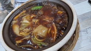 Claypot noodle at SSL Vegetarian 顺顺来素食 in North Singapore