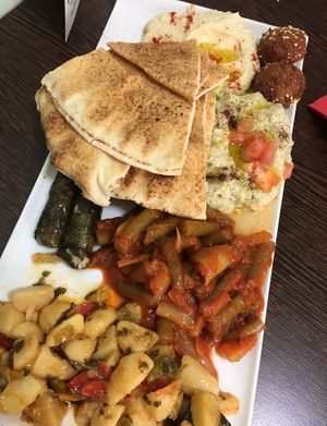 Veg platter (ask for vegan version) at Palms Cafe in Nottingham