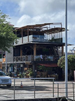 The restaurant  at Midori in Puerto Baquerizo Moreno