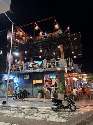 The restaurant   at Midori in Puerto Baquerizo Moreno