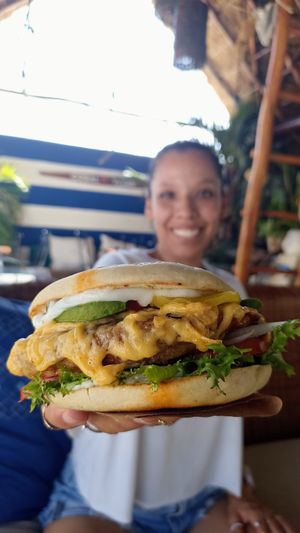 Hamburguesa Gaudí at Coral Restaurante in Cozumel
