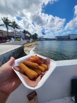 Mozzarella sticks and tomato sauce at Coral Restaurante in Cozumel