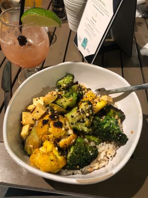 Buddha bowl with tofu at Lake Park Diner in Naples