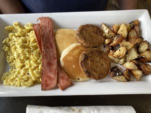 Birds Nest at Brunch Bird in Austin