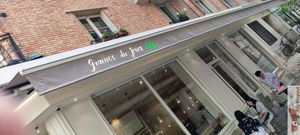 Terrasses at Graines du Jour in Paris